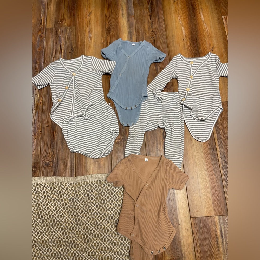 Baby clothes 6-12 6/12